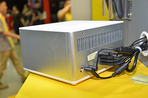 ���������꡼ No.011�Υ���ͥ������ / ��COMPUTEX��VR����ϥ�������֥�ʤ�̡����館��֥�פ�������̿!? ZOTAC������館��PC�ɤ�ǥ�