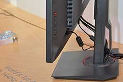 ���������꡼ No.004�Υ���ͥ������ / 4K�����٤䲣Ĺ�磻�ɤˤ���ե�å���졼�Ȥ��Ȥ���äƤ��롣���ѤǸ�����ˡ����ʥϥ�����ɱվ��ǥ����ץ쥤���ݡ���