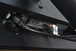 ���������꡼ No.008�Υ���ͥ������ / 4K�����٤䲣Ĺ�磻�ɤˤ���ե�å���졼�Ȥ��Ȥ���äƤ��롣���ѤǸ�����ˡ����ʥϥ�����ɱվ��ǥ����ץ쥤���ݡ���