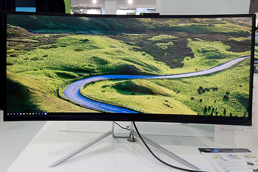 ���������꡼ No.010�Υ���ͥ������ / 4K�����٤䲣Ĺ�磻�ɤˤ���ե�å���졼�Ȥ��Ȥ���äƤ��롣���ѤǸ�����ˡ����ʥϥ�����ɱվ��ǥ����ץ쥤���ݡ���