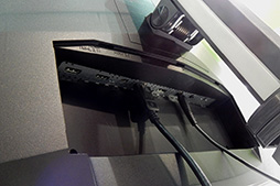 ���������꡼ No.011�Υ���ͥ������ / 4K�����٤䲣Ĺ�磻�ɤˤ���ե�å���졼�Ȥ��Ȥ���äƤ��롣���ѤǸ�����ˡ����ʥϥ�����ɱվ��ǥ����ץ쥤���ݡ���