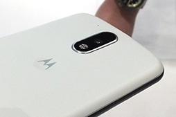 画像集 No.012のサムネイル画像 / Motorola「Moto G4 Plus」を試す。Snapdragon 617搭載のミドルクラス機はバランスの取れた性能のスマートフォンだった