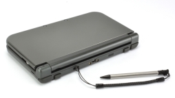 ���������꡼ No.003�Υ���ͥ������ / New 3DS���꡼���б���ʶ���ɻߵ�ǽ�դ��������饹�˿����֥饤��ס֥ԥ󥯡פ��ä��