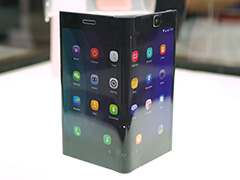 LenovoΡޤꤿ륹ޡȥեפϾʲδ硣CEATEC JAPAN 2016ǸѤǥХݡ