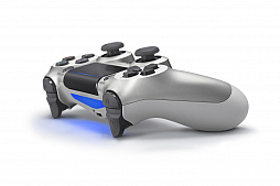 画像ギャラリー No.006のサムネイル画像 / DUALSHOCK 4に初のメタリックカラーが登場。「ゴールド」と「シルバー」が12月15日に発売