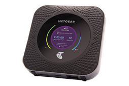 画像ギャラリー No.017のサムネイル画像 / NETGEAR,国内初と謳う11ad対応のゲーマー向け無線LANルーター「Nighthawk X10 R9000」を発表。11ac Wave2対応のエクステンダも