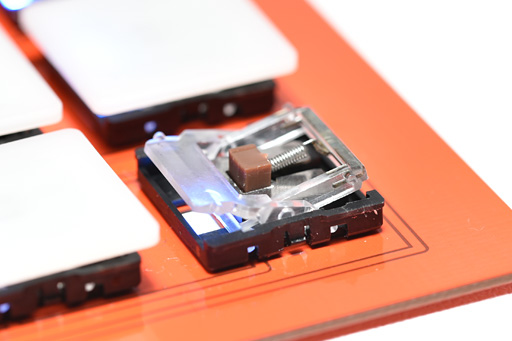 ꡼ No.003 | COMPUTEXϤ줫ΥޡܡɤǤϥѥ󥿥ռᥫ˥λ夬롩 KaihuaǿʤϪ