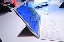 画像ギャラリー No.004のサムネイル画像 / Huawei,重さ約640gの2-in-1 PC「MateBook E」を7月7日に発売。12インチサイズでアスペクト比3:2の液晶パネルを採用