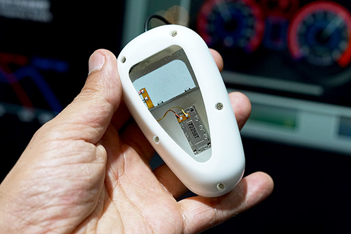 画像ギャラリー No.011のサムネイル画像 / 次に来るフィードバック技術は「温度」? VR用途に使える温覚&触覚技術をCEATEC 2017で体験してみた