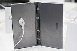 画像ギャラリー No.029のサムネイル画像 / 次に来るフィードバック技術は「温度」? VR用途に使える温覚&触覚技術をCEATEC 2017で体験してみた