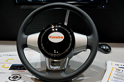 画像ギャラリー No.032のサムネイル画像 / 次に来るフィードバック技術は「温度」? VR用途に使える温覚&触覚技術をCEATEC 2017で体験してみた