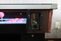 画像集 No.005のサムネイル画像 / PCやPS3を組み込んで使える「喫茶店向けアーケードテーブル筐体」が受注生産開始。価格は税込約18万5000円