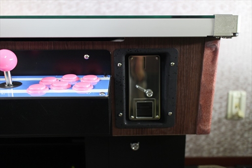 画像集 No.012のサムネイル画像 / PCやPS3を組み込んで使える「喫茶店向けアーケードテーブル筐体」が受注生産開始。価格は税込約18万5000円