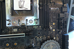 ꡼ No.005 | CES 2018顤Core XRyzen ThreadripperбMicroATXޥܡ2ʤASRockϪ