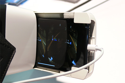 ꡼ No.006 | CES 2018ϥޡȥեPCѤSteamVRץư!? ˡZEISSVRVR ONE ConnectפƤߤ