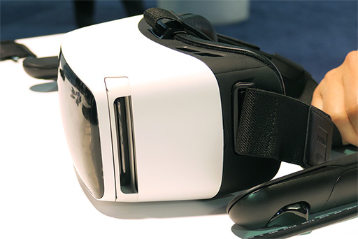 ꡼ No.007 | CES 2018ϥޡȥեPCѤSteamVRץư!? ˡZEISSVRVR ONE ConnectפƤߤ