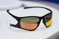 画像ギャラリー No.007のサムネイル画像 / 「ゲーマー向けメガネ」はこれからどれくらい出てくるのか。国際メガネ展を歩く