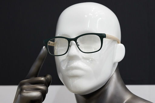 画像ギャラリー No.010のサムネイル画像 / 「ゲーマー向けメガネ」はこれからどれくらい出てくるのか。国際メガネ展を歩く