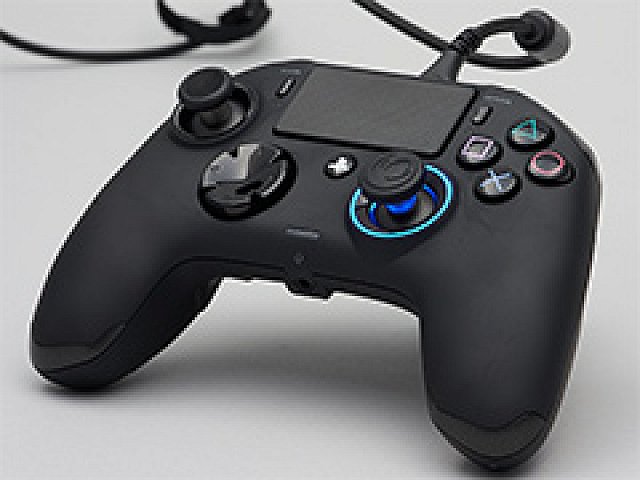 カスタマイズ可能なpc Ps4用ゲームパッド Revolution Pro Controller 2 レビュー 4つの追加ボタンと調整可能なアナログスティックが魅力