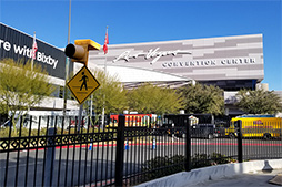 画像ギャラリー No.002のサムネイル画像 / 【西川善司】miniLEDにレーザー光源,巻き上げ有機ELなどなど。テレビやディスプレイはこれから新世代がやってくる!?