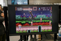 画像ギャラリー No.009のサムネイル画像 / セガフェス会場でメガドライブ ミニの「バンパイアキラー」をプレイ。「セガサターン巨大コントローラー」も試遊してきた