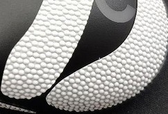 画像ギャラリー No.011のサムネイル画像 / ビット・トレード・ワン,マウスボタンやパームレスト部分に貼る滑り止めシールとエンボス加工を施したマウスソールを発売