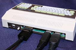 画像ギャラリー No.007のサムネイル画像 / 「PC-8001」を再現した超小型PC「PasocomMini PC-8001」が正式発表。500台限定の40周年記念ノートPCに同梱