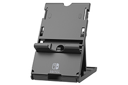 画像ギャラリー No.005のサムネイル画像 / HORI,Switch Lite対応のUSBハブ機能付きスタンドやポーチ,液晶保護フィルムなど計13製品を9月に発売