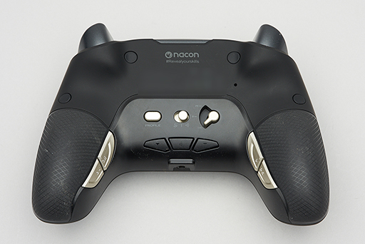 Pc Ps4用ゲームパッド Revolution Unlimited Pro Controller レビュー カスタマイズ可能なゲームパッド新製品の進化点をチェック