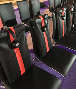 画像ギャラリー No.002のサムネイル画像 / エン・サウンド,eスポーツに最適というクッション型スピーカーを発売