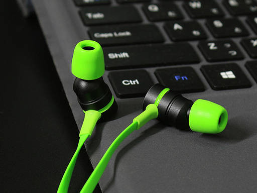 画像ギャラリー No.001のサムネイル画像 / 上海問屋,アナログ接続のカナル型インイヤーヘッドセットを発売