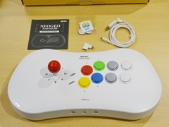 「NEOGEO Arcade Stick Pro」の使用方法とプレイフィールを紹介。NEOGEO格ゲー20タイトルが収録されたアーケードスティック