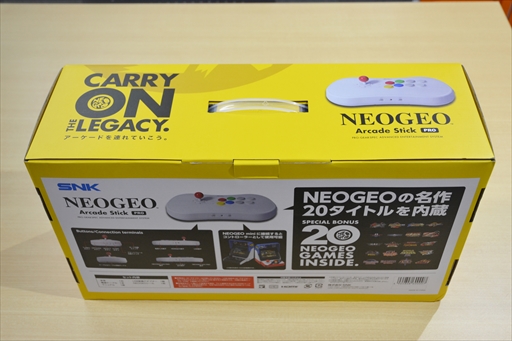 画像集#030のサムネイル/「NEOGEO Arcade Stick Pro」の使用方法とプレイフィールを紹介。NEOGEO格ゲー20タイトルが収録されたアーケードスティック