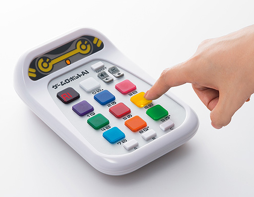 画像ギャラリー No.004のサムネイル画像 / 懐かしい雰囲気の“音声ガイド付き頭脳トレーニングマシン”「ゲームロボットAI」が2月8日に発売。20種類の多彩なゲームを遊べる