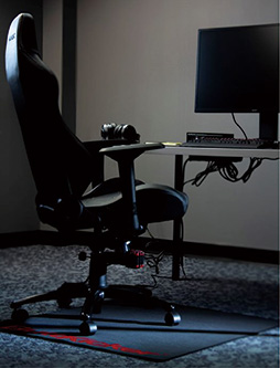 画像ギャラリー No.003のサムネイル画像 / ゲームサウンドに合わせて椅子が震える振動デバイス「ButtKicker Gamer2」が国内発売