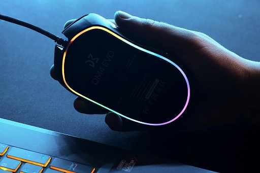 画像ギャラリー No.002のサムネイル画像 / フェルマーがポーランドDream Machines製のゲーマー向けマウス「DM4 Evo」を国内発売