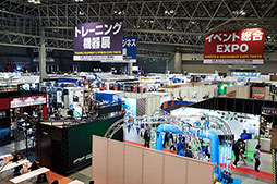 画像ギャラリー No.001のサムネイル画像 / プロチームはもちろん,ゲーマー個人でも作れるオーダーメイドのキーボードやユニフォームをeスポーツ関連展示会で見てきた