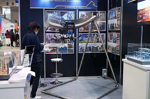 画像ギャラリー No.014のサムネイル画像 / プロチームはもちろん,ゲーマー個人でも作れるオーダーメイドのキーボードやユニフォームをeスポーツ関連展示会で見てきた