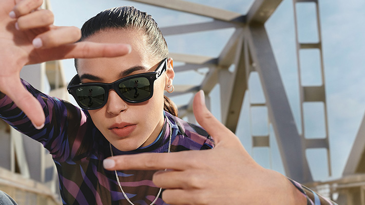 Facebook,初のスマートグラス「Ray-Ban Stories」を発表。カメラと