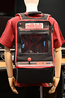 アーケード筐体風バッグ「Arcade Cabinet Backpack」が立体商標登録を ...