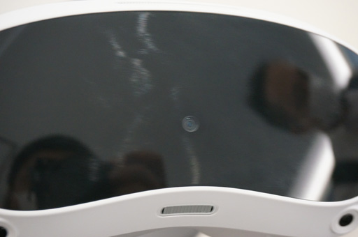 画像ギャラリー No.004のサムネイル画像 / PCでも単体でも使える軽量VR HMD「Pico 4」の予約受付がスタート。パンケーキ型レンズ採用による小型化で装着しやすい