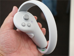 画像ギャラリー No.011のサムネイル画像 / PCでも単体でも使える軽量VR HMD「Pico 4」の予約受付がスタート。パンケーキ型レンズ採用による小型化で装着しやすい