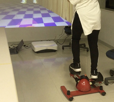 画像ギャラリー No.005のサムネイル画像 / コーラや黒板消しでゲームをプレイ。ちょっと変わったコントローラを体験できるイベント「make.ctrl.Japan4」が10月29日と30日に開催