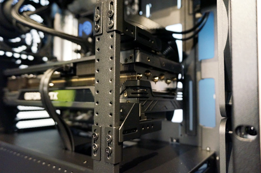 ���������꡼ No.015�Υ���ͥ������ / �����ɥ������֡��ȼ�����PC����������Ѥ������ꥨ����������PC��raytrek 4C�פ�ȯɽ