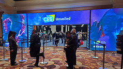 画像ギャラリー No.003のサムネイル画像 / VRコントローラを置き換えられる手袋型デバイス「Contact Glove」を体験。指先に本物の圧力を感じる触覚フィードバックも