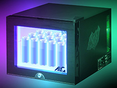 カラフルに光るゲーマー向け小型冷蔵庫「LED内蔵ミニゲーミング冷蔵庫（20L）」が発売に