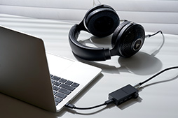 ꡼ No.017 | PC䥲ൡޡȥե1ǹⲻˤǤUSB DACAK HB1סॵɤιⲻˤΩİʤPR