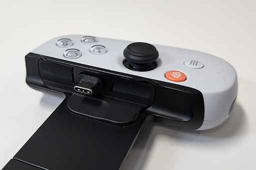 画像ギャラリー No.004のサムネイル画像 / iPhone,Android用の合体型ゲームパッド「Backbone One」をソースネクストが国内発売