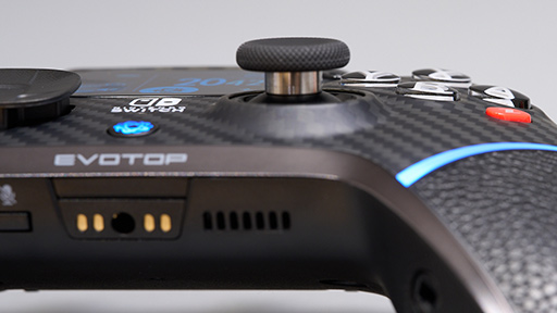 画像ギャラリー No.006のサムネイル画像 / アプリなしでも細かくカスタマイズできるPC&Switch用ゲームパッド「EVOTOP」を体験。高級感あふれるデザインにも惚れた【PR】