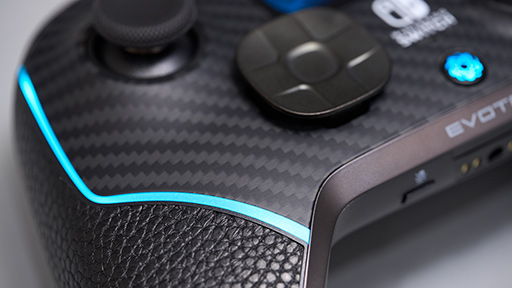 画像ギャラリー No.028のサムネイル画像 / アプリなしでも細かくカスタマイズできるPC&Switch用ゲームパッド「EVOTOP」を体験。高級感あふれるデザインにも惚れた【PR】